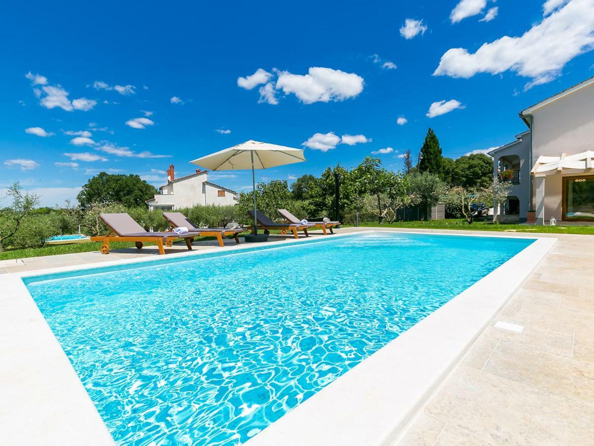Pool Premium Apartment Vrsar Ngoại thất bức ảnh