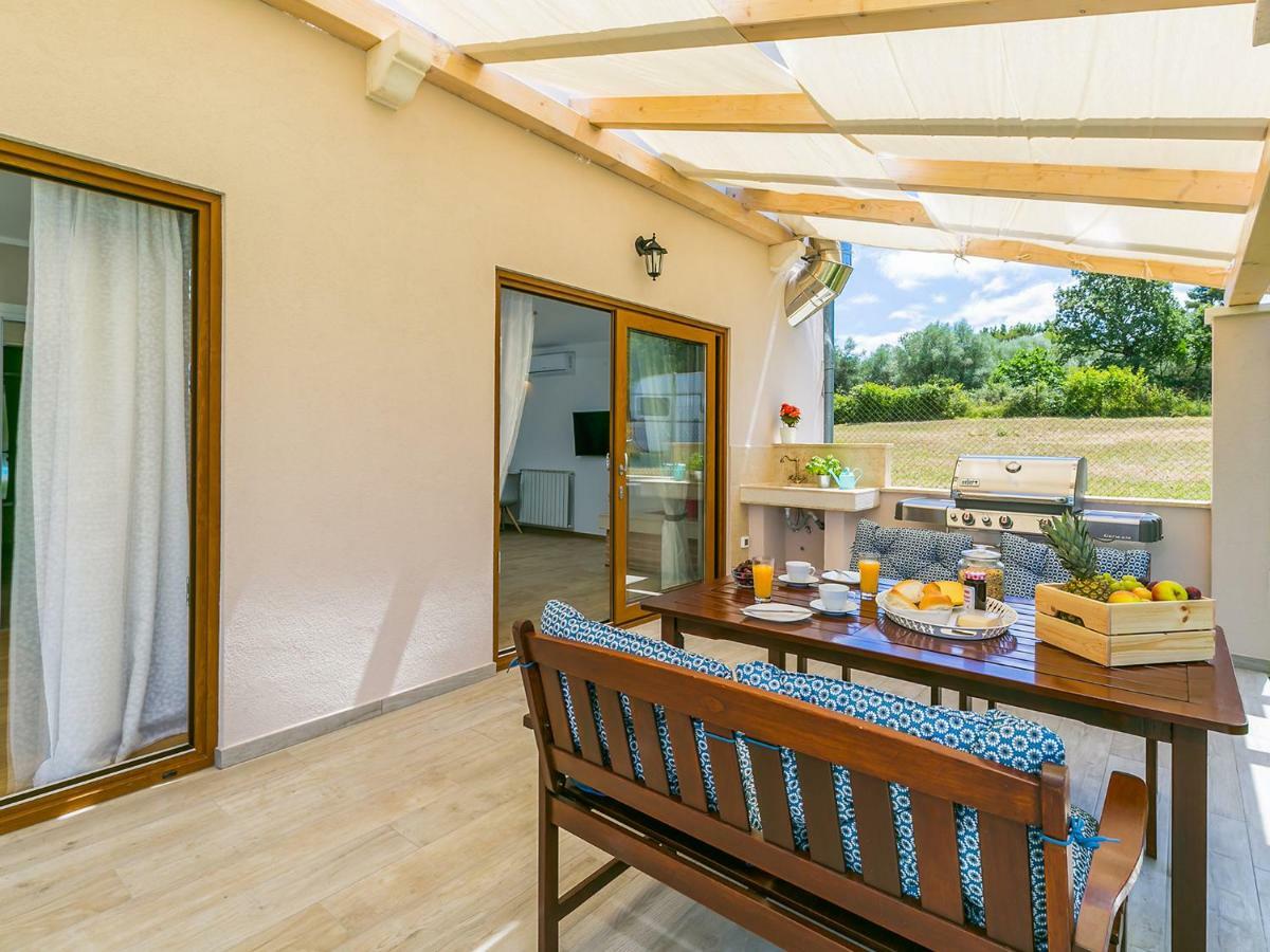Pool Premium Apartment Vrsar Ngoại thất bức ảnh