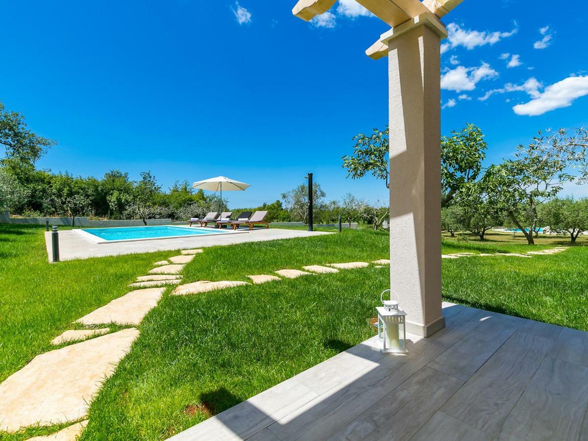 Pool Premium Apartment Vrsar Ngoại thất bức ảnh