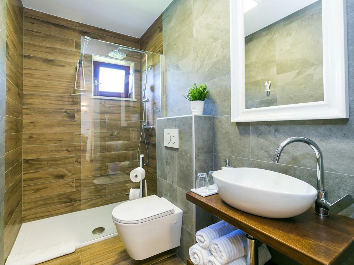 Pool Premium Apartment Vrsar Ngoại thất bức ảnh