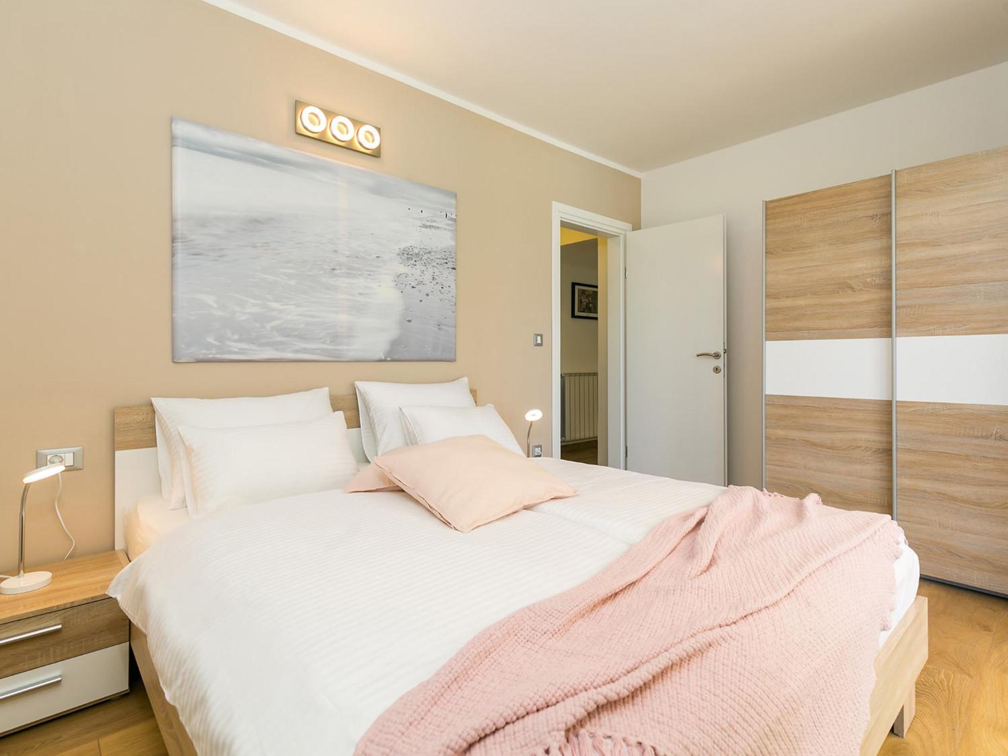 Pool Premium Apartment Vrsar Ngoại thất bức ảnh