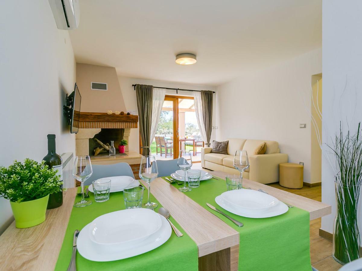 Pool Premium Apartment Vrsar Ngoại thất bức ảnh