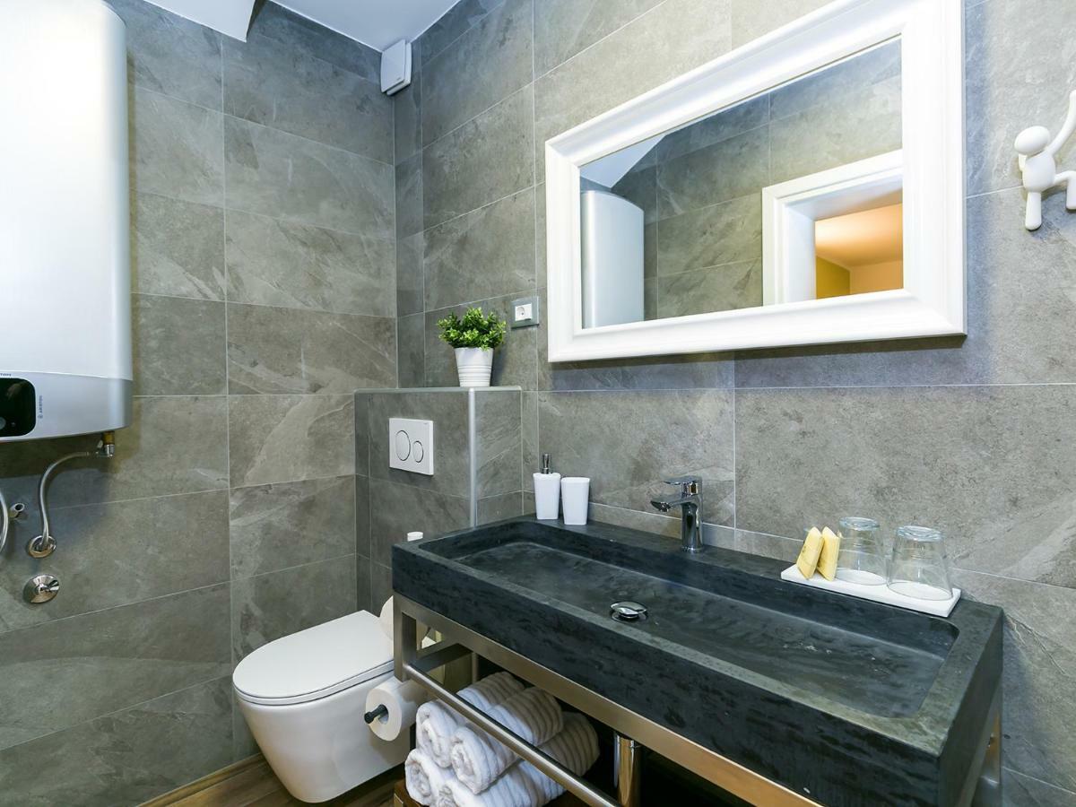 Pool Premium Apartment Vrsar Ngoại thất bức ảnh