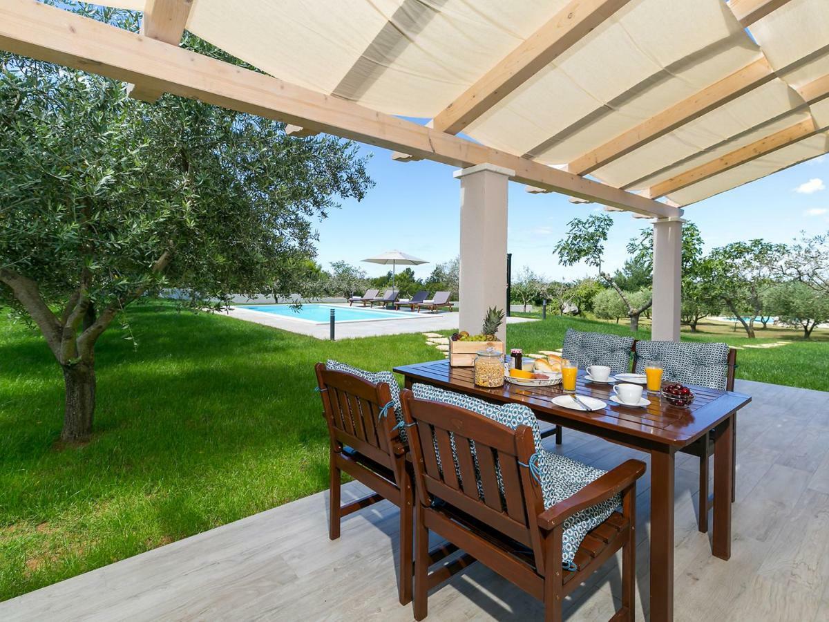 Pool Premium Apartment Vrsar Ngoại thất bức ảnh
